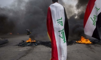 Irak: Surgen testimonios de ataques coordinados que mataron al menos a 20 manifestantes