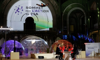 La Cumbre de París ha demostrado que los responsables de elaborar políticas ignoran los perjuicios que la IA provoca cada día