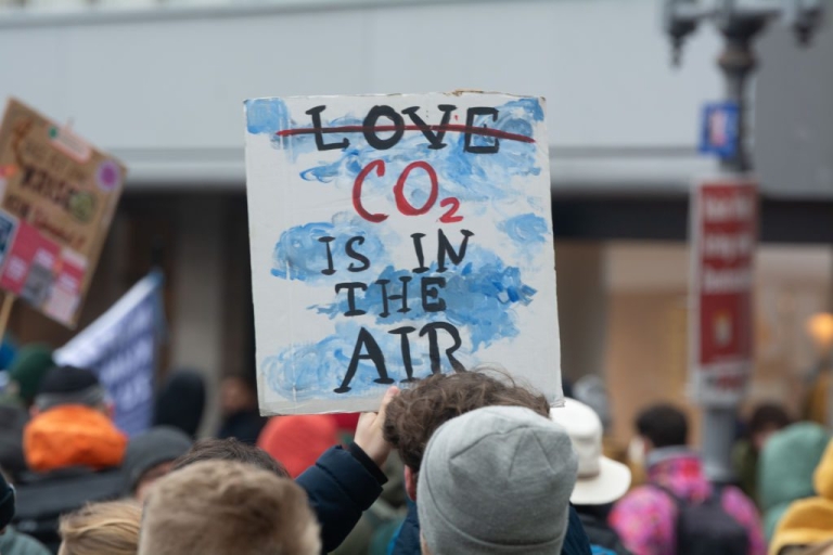Global: Los gobiernos presentes en Bonn deben cumplir sus compromisos climáticos para proteger los derechos humanos