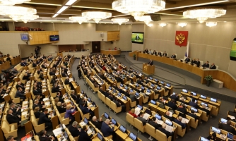 Rusia: El proyecto de ley que impone amplias restricciones a las personas críticas con el gobierno que viven el extranjero utiliza el castigo para silenciar la disidencia